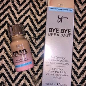 IT Cosmetics bye bye breakout full coverage